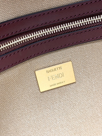 フェンディバッグ着用イメージ